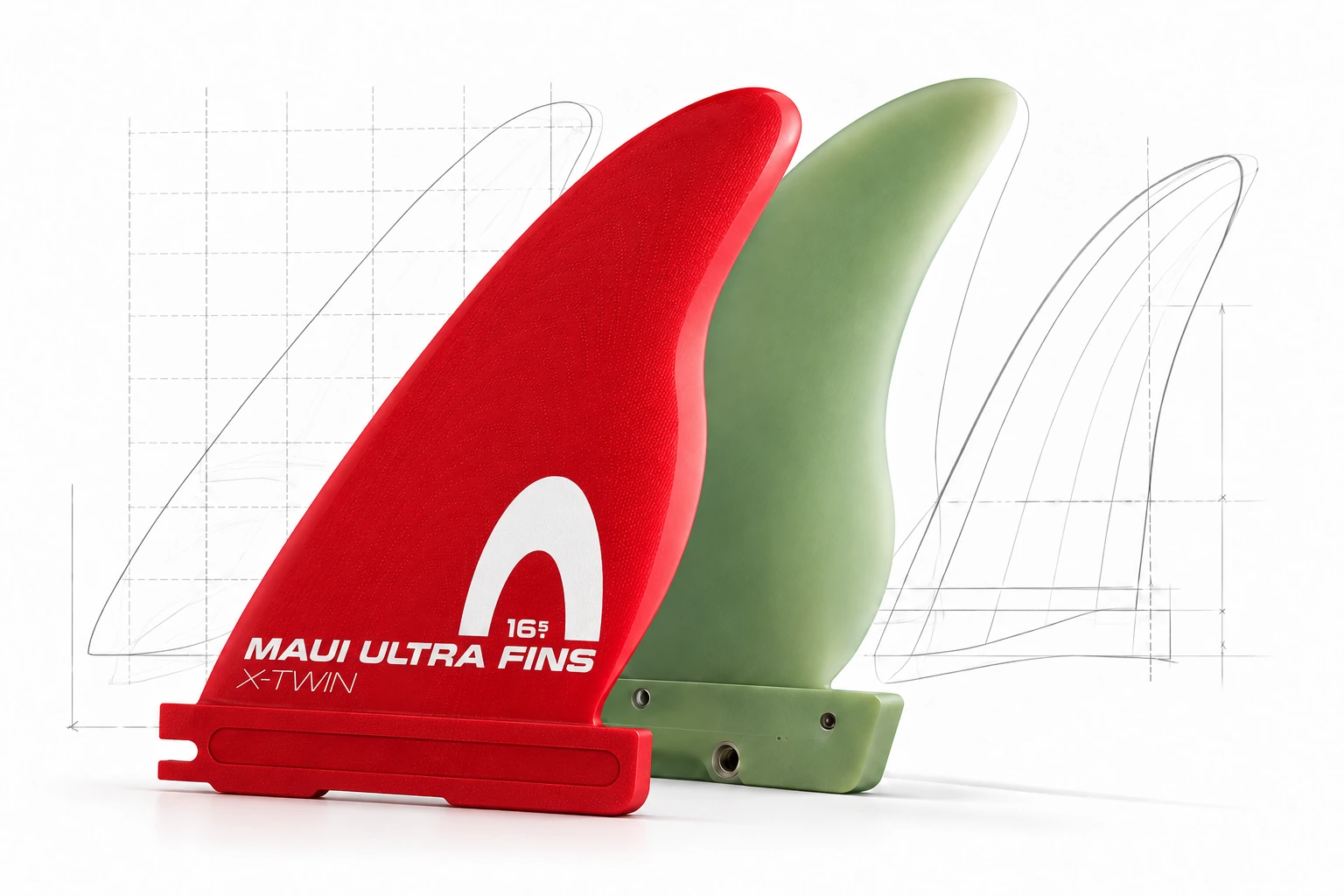 Aileron rouge Maui Ultra Fins X-TWIN 16,5 en relief, devant un aileron vert et des croquis au crayon